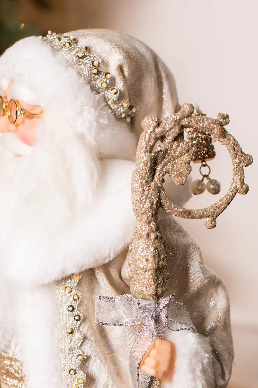 18" Champagne & Silver Standing Santa 5 18" Champagne & Silver Standing Santa - Image 3