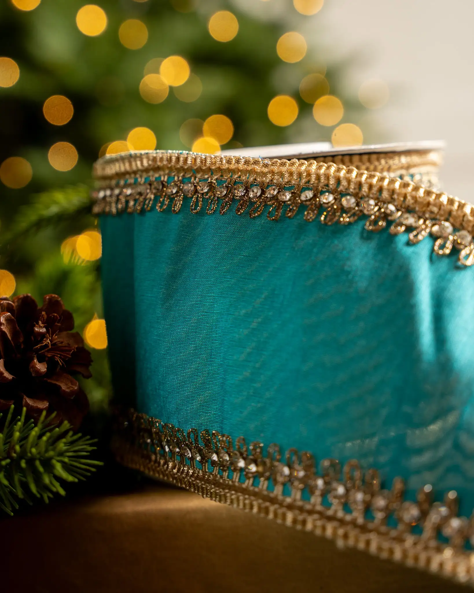 4" X5YD Tiffany Blue With Gold Crotchet Trim Edge 4 4" X5YD Tiffany Blue With Gold Crotchet Trim Edge - Image 2