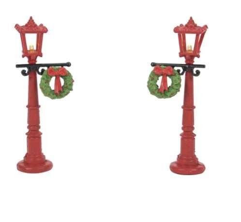 Village Accessory Red With Greens Street Lights 3 Village Accessory Red With Greens Street Lights