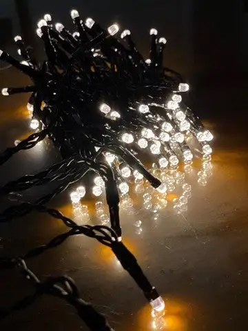 60 FT 240 LED Warm White Black Wire 8 Function Twinkle Battery Operated 5 60 FT 240 LED Warm White Black Wire 8 Function Twinkle Battery Operated - Image 3