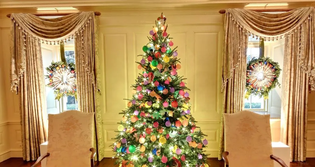 4" Coral Bubblegum Glass Ornament Box Of 3 4 4" Coral Bubblegum Glass Ornament Box Of 3 - Image 2